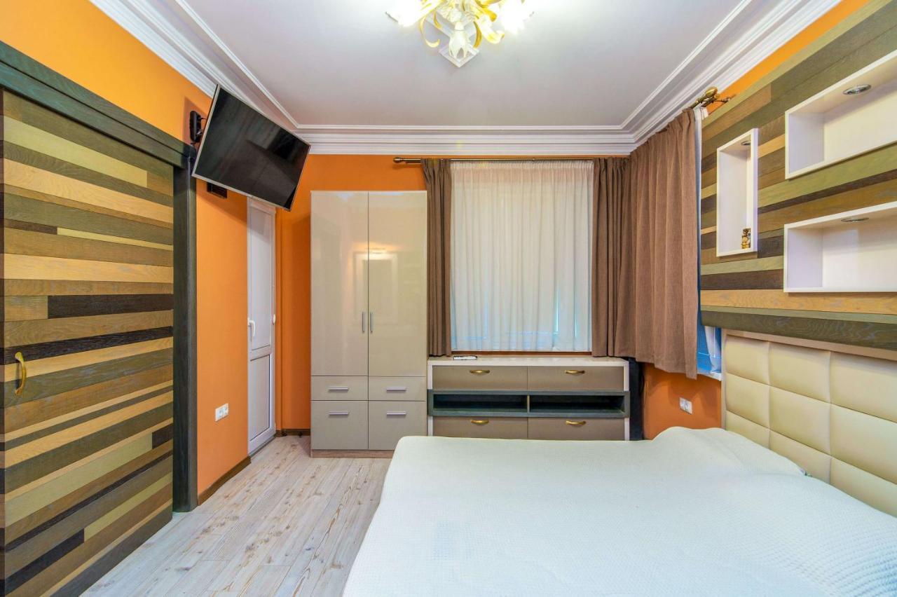 Central Shabby Chic Flat Close To Paid Parking Apartment Varna Luaran gambar