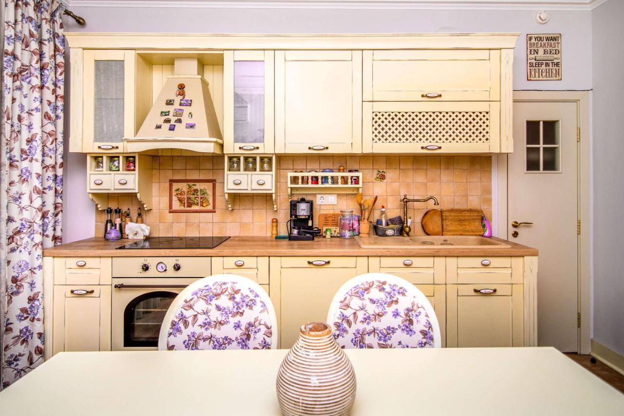 Central Shabby Chic Flat Close To Paid Parking Apartment Varna Luaran gambar